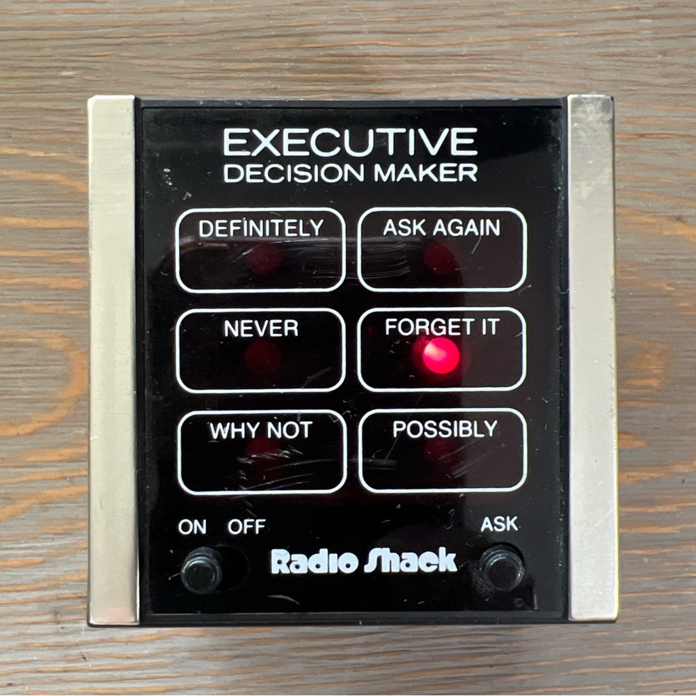 Executive Decision Maker - Black‎